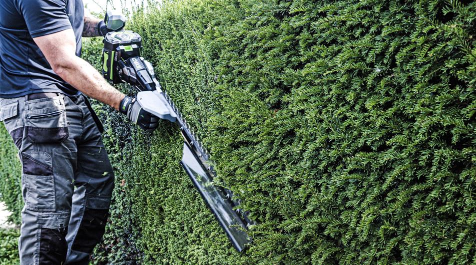 EGO HTX7500S single-sided hedge trimmer